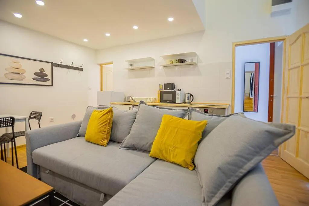 2 Bedroom Flat In The Dob Street, Venus Budapest