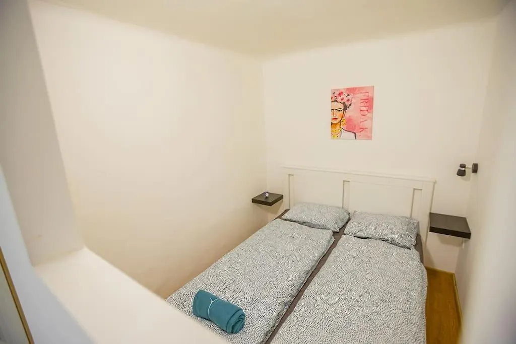Apartment 2 Bedroom Flat In The Dob Street, Venus Budapest