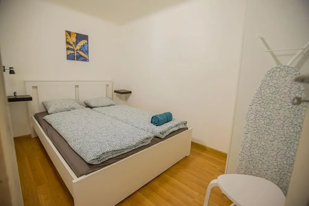 2 Bedroom Flat In The Dob Street, Venus Budapest Apartment